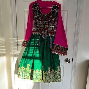 Afghan kuchi clothes